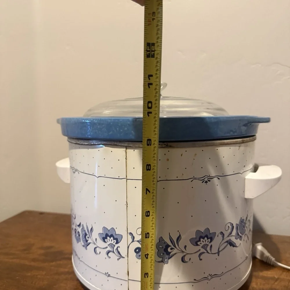 Vintage Rival 6 Quart Crock Pot Slow Cooker Blue Floral Delft 3656